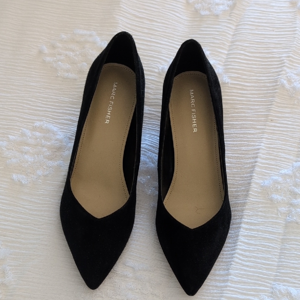 Marc Fisher Black Pointed Toe Women's Flats